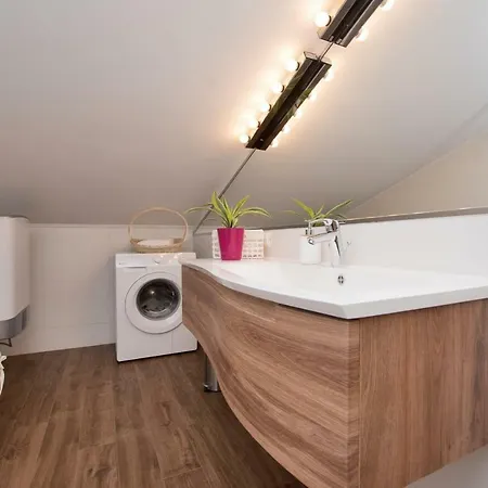 Open View Apartment *