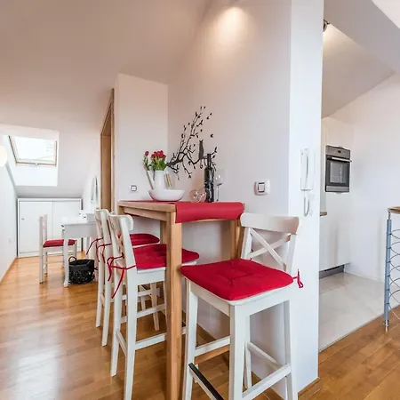 Open View Apartment *